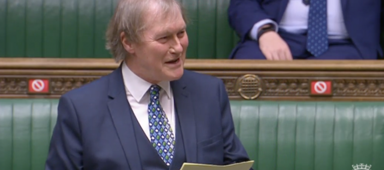 Sir David introduces the Pig Husbandry (Farrowing) Bill